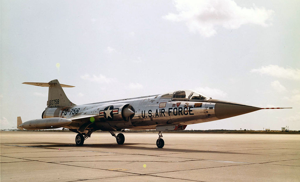 1024px-Lockheed_F-104A-10-LO_(SN_56-0758)_060928-F-1234S-004